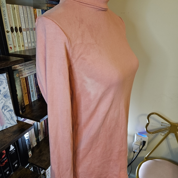 Pink Turtleneck Women's Top - Picture 3 of 8